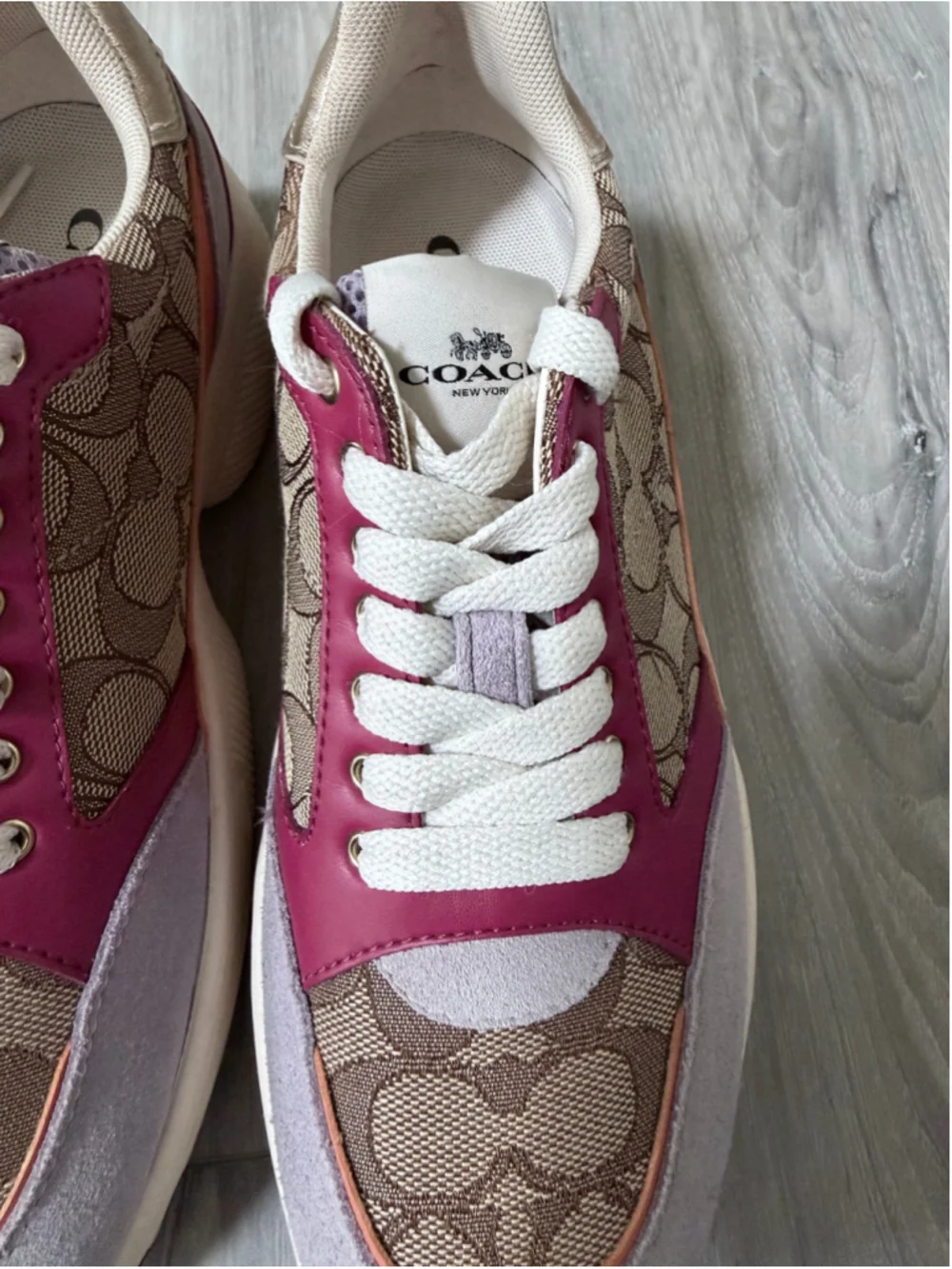 Coach C000 Women’s 7.5 Signature Canvas Suede Multicolor Platform Sneakers